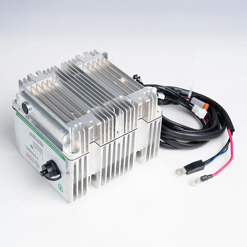 OBC manutenibile con batteria impermeabile da 720 W per carrelli elevatori